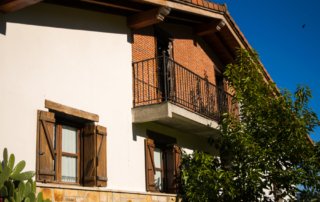01- vivienda unifamiliar de estilo rustico modelo de casa 2