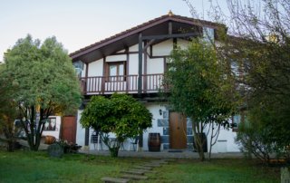 04- vivienda unifamiliar de estilo rustico modelo de casa 1